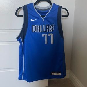 Dallas Mavs Doncic Jersey- Kids L